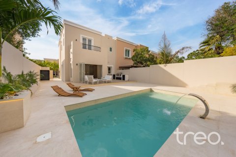 4 bedrooms Villa in Arabian Ranches, UAE No. 220592