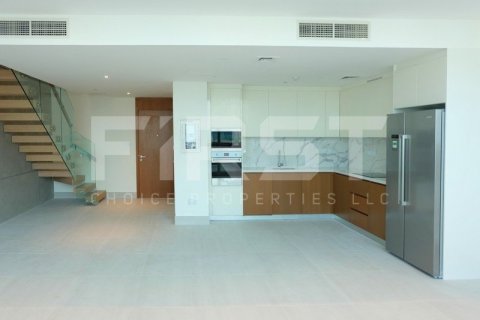 1 bedroom Apartment on the Saadiyat Island, UAE No. 12816 5