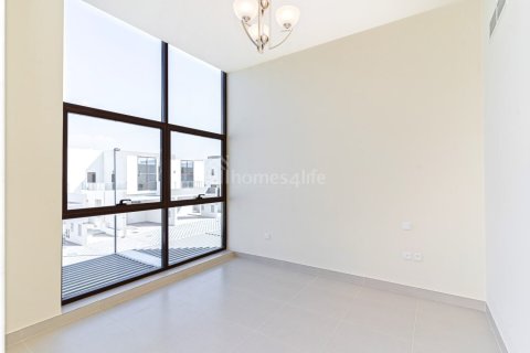 Townhouse de 3 dormitorios en District 11, UAE No. 170626 17