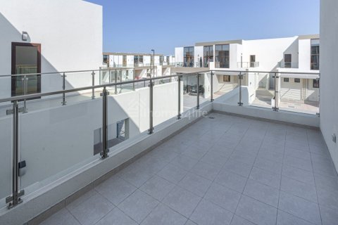 Townhouse de 3 dormitorios en District 11, UAE No. 170626 13
