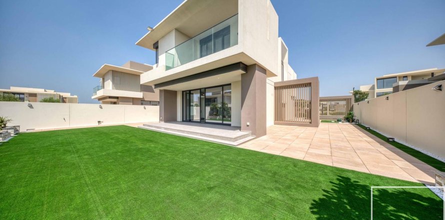 Villa de 4 dormitorios en Jebel Ali, UAE No. 222611