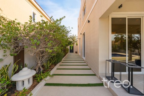Villa de 5 dormitorios en The Villa, UAE No. 222687 6