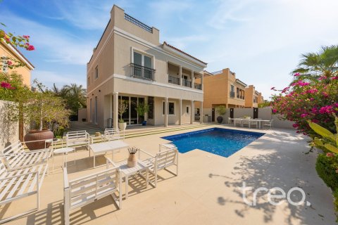 Villa de 5 dormitorios en The Villa, UAE No. 222687