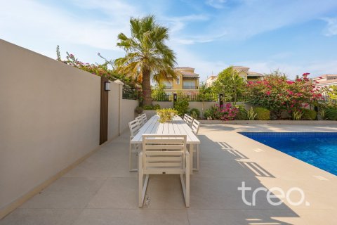 Villa de 5 dormitorios en The Villa, UAE No. 222687 10