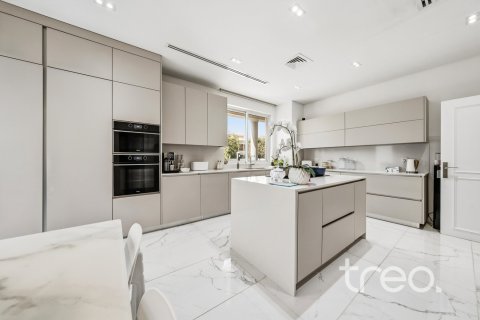 Villa de 5 dormitorios en The Villa, UAE No. 222687 13