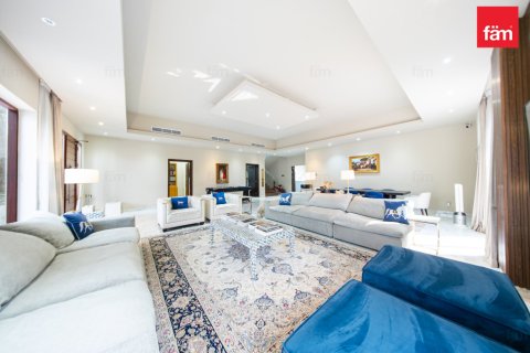 5 bedrooms Villa in Al Barsha, UAE No. 198631 7