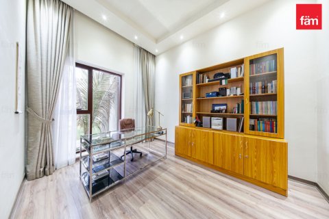 5 bedrooms Villa in Al Barsha, UAE No. 198631 17