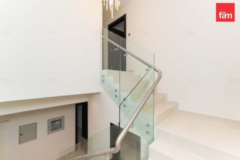 Квартира с 2 спальнями в Дубай, ОАЭ №215596 15