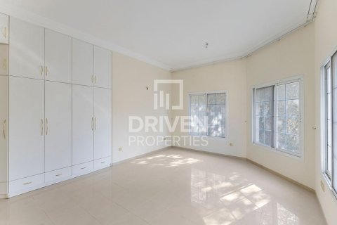 Villa de 5 chambres à Umm Al Sheif Villas, UAE No. 202800 11
