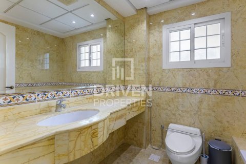 Villa de 5 chambres à Umm Al Sheif Villas, UAE No. 202800 29
