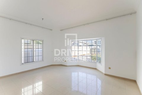 Villa de 5 chambres à Umm Al Sheif Villas, UAE No. 202800 18