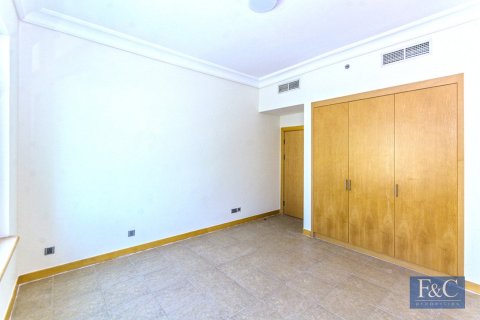 Appartement de 3 chambres à Shoreline Apartments, UAE No. 153348 8