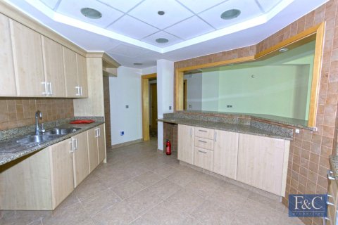 Appartement de 3 chambres à Shoreline Apartments, UAE No. 153348 7