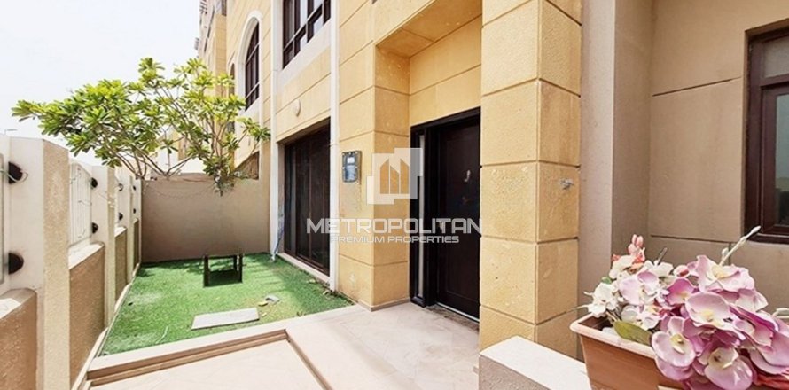 Apartment de 2 dormitorios en Jumeirah Village Circle, UAE No. 128725