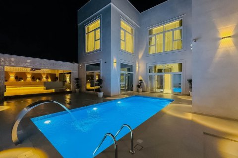 Villa de 7 dormitorios en Dubai, UAE No. 208909