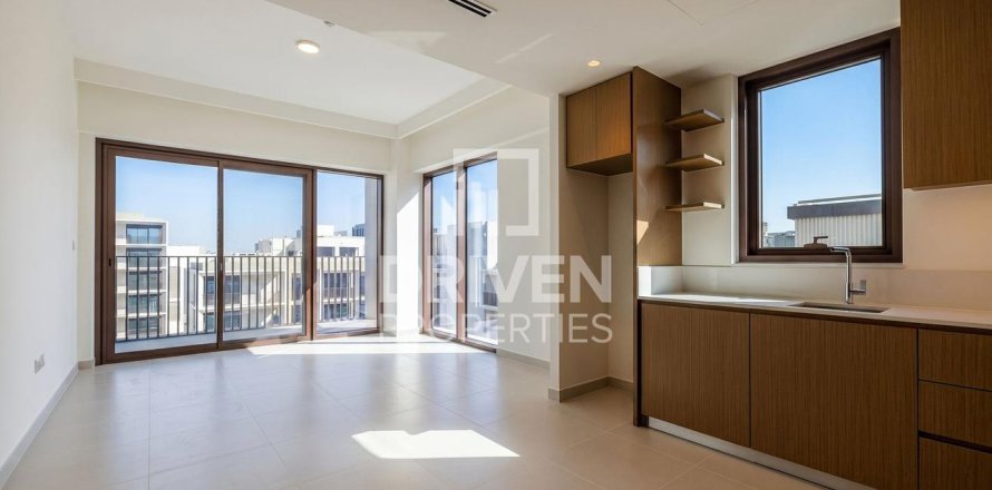 1 bedroom Apartment in Creek Beach, UAE No. 212470