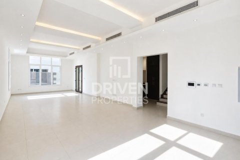 4 غرف نوم فيلا في Mirdif Villas, الإمارات العربية المتحدة رقم 217874 3