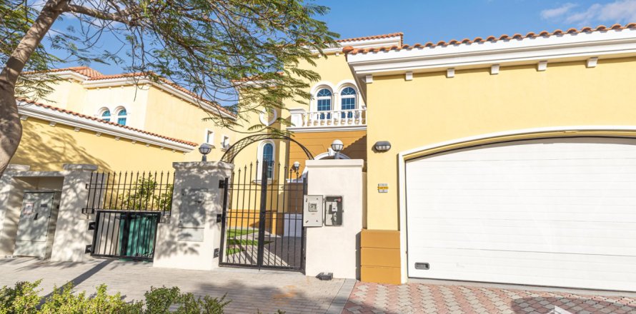 3 bedrooms Villa in Legacy, UAE No. 48714