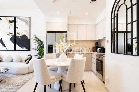 Appartement de 2 chambres à Burj Royale, UAE No. 202675 8