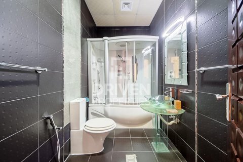 1723.72m² Villa in Sector E, UAE No. 212407 10