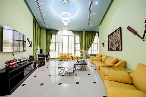 1723.72m² Villa in Sector E, UAE No. 212407 17