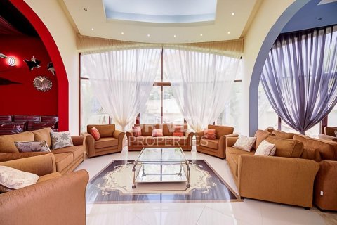 1723.72m² Villa in Sector E, UAE No. 212407 27