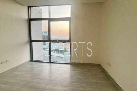 Villa de 4 dormitorios en Abu Dhabi, UAE No. 224181 8