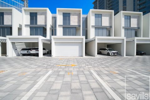 4 bedrooms Apartment in District One, UAE No. 217366