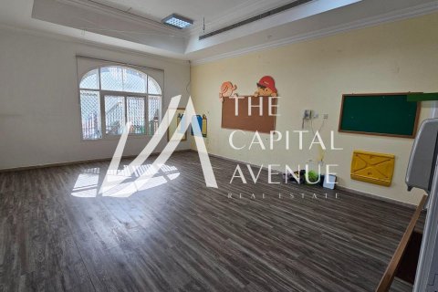 Villa de 1099.88m² en Muroor Area, UAE No. 223614 9