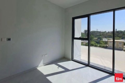 4 bedrooms Villa in Dubai, UAE No. 216401 3