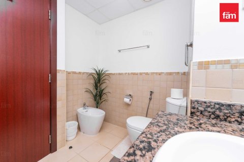 Apartment de 2 dormitorios en Dubai, UAE No. 216187 3