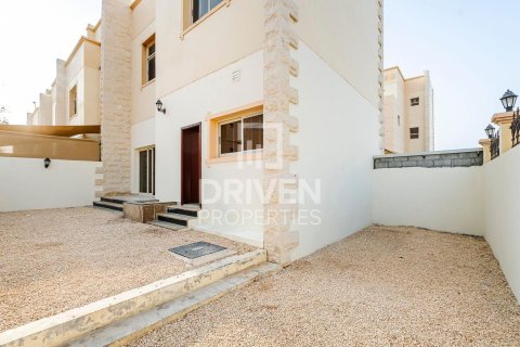 Villa de 3 dormitorios en Mirdif Villas, UAE No. 202557 24