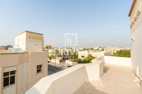 Villa de 3 dormitorios en Mirdif Villas, UAE No. 202557 23