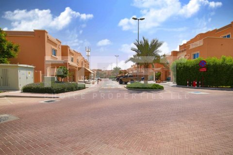 5 غرفة نوم  فيلا في Al Reef, الإمارات العربية المتحدة رقم 13115 3
