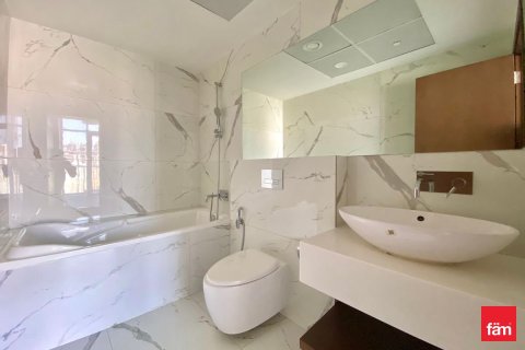 2 bedrooms Apartment in Dubai, UAE No. 215838 5