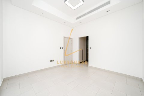 Вилла с 5 спальнями в Дубай Инвестмент Парк, ОАЭ №216688 17