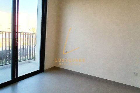 3 bedrooms Villa in EMAAR South, UAE No. 220211 17
