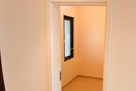 3 bedrooms Villa in EMAAR South, UAE No. 220211 8