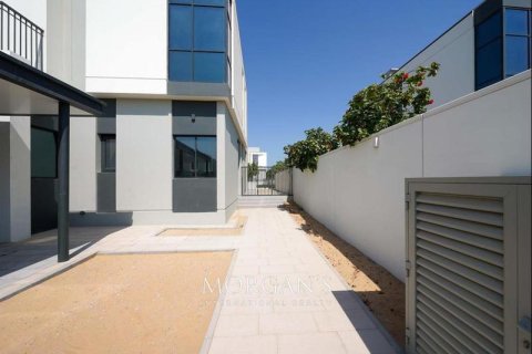 Townhouse de 4 dormitorios en Murooj Al Furjan, UAE No. 35448 23