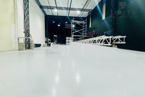 696.8m² Commercial property in Al Quoz, UAE No. 38860