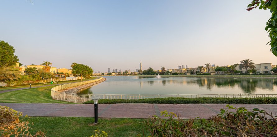 Villa de 3 dormitorios en The Springs, UAE No. 215382