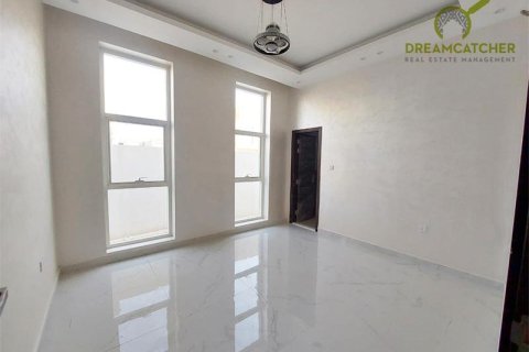 Villa de 5 chambres à Al Yasmeen, UAE No. 22826 9
