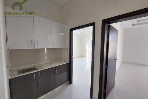 Villa de 5 chambres à Al Yasmeen, UAE No. 22826 14