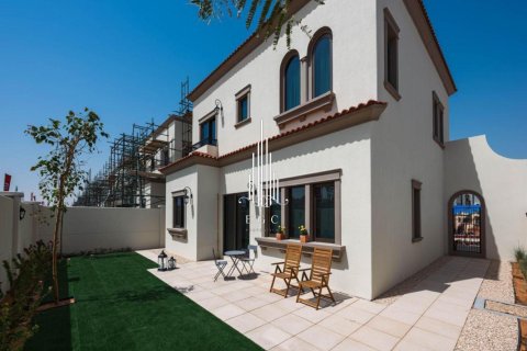 Villa de 4 chambres à Khalifa City, UAE No. 37459 3