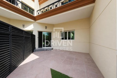 4 bedrooms Villa in Al Barsha 1, UAE No. 212856 24