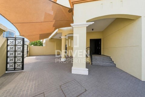 4 bedrooms Villa in Al Barsha 1, UAE No. 212856 30