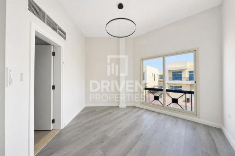 4 bedrooms Villa in Al Barsha 1, UAE No. 212856 14