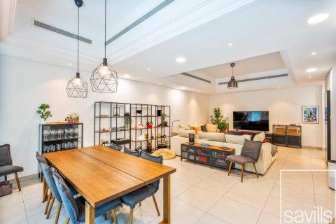 Townhouse de 4 chambres à Victory Heights, UAE No. 205982