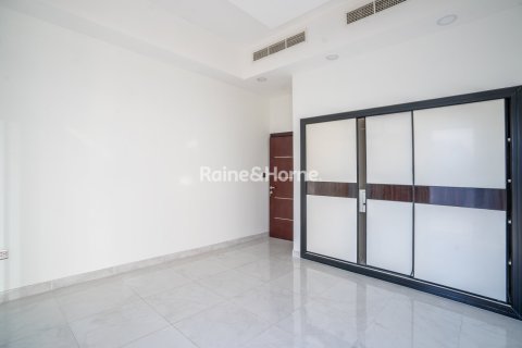 Villa de 4 chambres à Al Furjan, UAE No. 156376 17