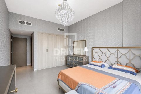 Apartment de 3 dormitorios en District 15, UAE No. 223252 12
